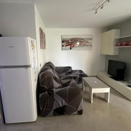 Apartamento A Estrenar En Primera Linea De Playa Torrox Exterior photo