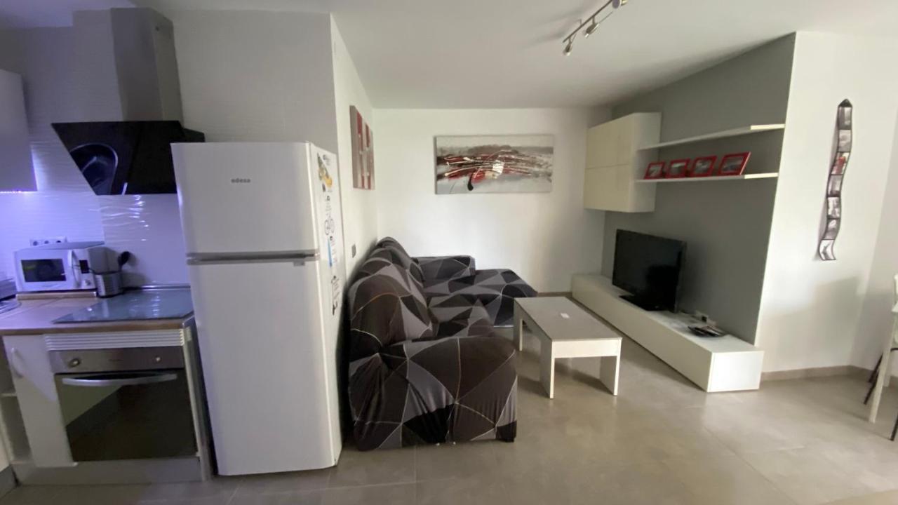 Apartamento A Estrenar En Primera Linea De Playa Torrox Exterior photo